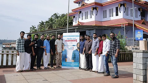 ആചാരകലഹങ്ങള്ക്കിടയില് ഒരു രസികന് പ്രേമകഥ: 'അന്പോടു കണ്മണി' ടീസര് പുറത്ത്