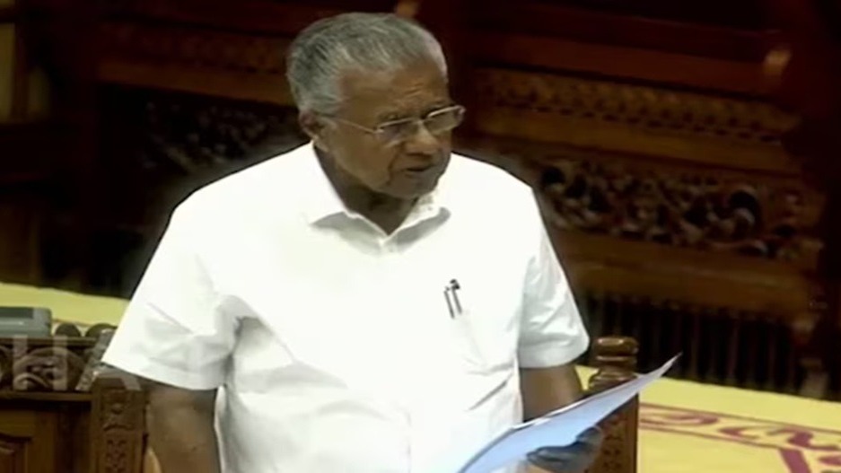 ശബരിമലയിൽ സ്പോട്ട് ബുക്കിങ് തുടരും; ദർശന ക്രമീകരണത്തിൽ മാറ്റം വരുത്തി സർക്കാർ