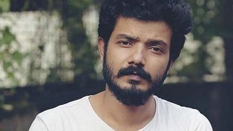 നടൻ ശ്രീനാഥ് ഭാസിയുടെ ലൈസൻസ് സസ്പെൻഡ് ചെയ്തു