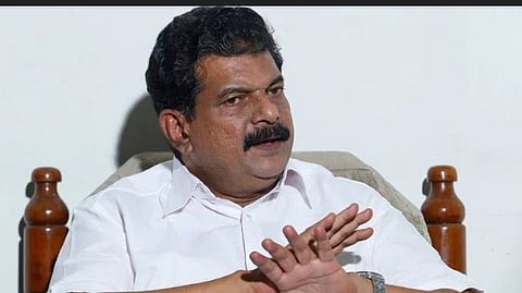 പേരും പതാകയും ദുരുപയോഗം ചെയ്യുന്നു; പി.വി. അൻവറിനെതിരെ
നിയമ നടപടിക്കൊരുങ്ങി ദ്രാവിഡ മുന്നേറ്റ കഴകം