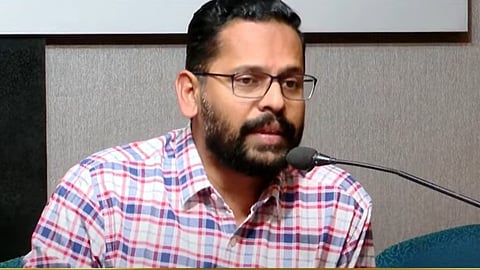 കോണ്ഗ്രസിന്റെ അധഃപതനത്തിനു കാരണം വി.ഡി സതീശന്, കോൺഗ്രസിൽ നടക്കുന്നത് രാജഭരണം: രൂക്ഷ വിമർശനവുമായി പി. സരിൻ