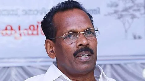 പി. സരിന്റെ ഇടത് സ്ഥാനാർഥിത്വം: ആദ്യം തീരുമാനം എടുക്കേണ്ടത് പാലക്കാട് ജില്ലാ കമ്മിറ്റിയെന്ന് ടി.പി. രാമകൃഷ്ണൻ