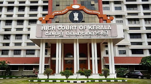 ഓര്ത്തഡോക്സ്-യാക്കോബായ പള്ളിത്തര്ക്കം: കളക്ടര്മാര് 6 പള്ളികള് ഏറ്റെടുക്കണമെന്ന സിംഗിള് ബെഞ്ച് ഉത്തരവിൽ ഇടപെടാതെ ഡിവിഷന് ബെഞ്ച്