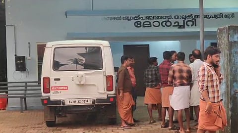 ടൂറിസ്റ്റ് ബസിനടിയിൽ കുരുങ്ങി സ്കൂട്ടർ യാത്രികന് ദാരുണാന്ത്യം