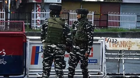 ജമ്മു കശ്മീരിൽ തീവ്രവാദി ആക്രമണം: ഡോക്ടറും 5 തൊഴിലാളികളും കൊല്ലപ്പെട്ടു