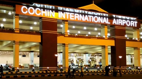 നെടുമ്പാശേരി വിമാനത്താവളത്തില് 'മനുഷ്യ ബോംബ്' ഭീഷണിയുമായി യാത്രക്കാരന്