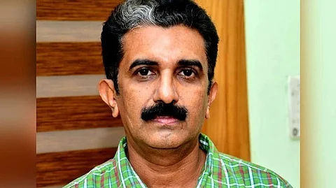 നവീന് ബാബു കൈക്കൂലി വാങ്ങിയതിന് തെളിവില്ല; എൻഒസി നൽകുന്നതിന് സ്വീകരിച്ചത് സ്വാഭാവിക നടപടിക്രമം: റവന്യൂ വകുപ്പ് റിപ്പോര്ട്ട്