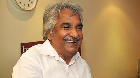 ഓര്മ്മയില് കേരളത്തിന്റെ കുഞ്ഞൂഞ്ഞ്; ഇന്ന് ഉമ്മന്ചാണ്ടിയുടെ 81-ാം ജന്മവാര്ഷികം