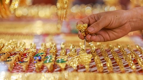 എൻ്റെ പൊന്നേ ഇതെങ്ങോട്ടാ? റോക്കറ്റ് പോലെ കുതിച്ച് പൊന്നിൻവില!