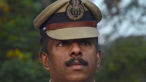 എംആർ അജിത് കുമാറിൻ്റെ സമാന്തര ഇന്റലിജൻസ് സംവിധാനം പിരിച്ചുവിട്ടു; 40 ഉദ്യോഗസ്ഥർക്ക് മാതൃയൂണിറ്റിലേക്ക് മടങ്ങാൻ നിർദേശം