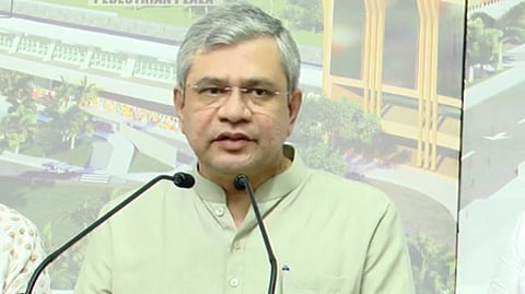 തടസങ്ങൾ പരിഹരിച്ചാൽ കെ-റെയിൽ നടപ്പാക്കാം, കേരളവുമായി സഹകരിച്ച് പോവുകയാണ് കേന്ദ്രനയം: റെയിൽവേ മന്ത്രി അശ്വിനി വൈഷ്ണവ്