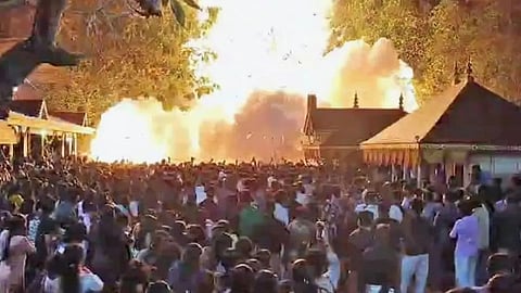 നീലേശ്വരം വെടിക്കെട്ട് അപകടത്തിൽ പൊള്ളലേറ്റ 2 പേർ കൂടി മരിച്ചു; ഇതോടെ മരണം നാലായി