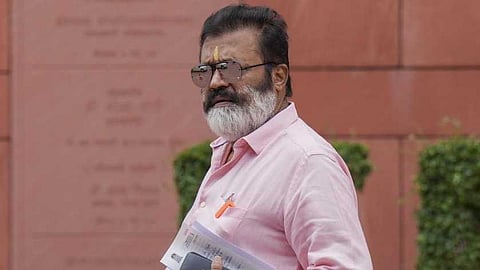 സുരേഷ് ഗോപിയെ ജി7 സമ്മേളനത്തിലെ ഇന്ത്യൻ സംഘത്തലവനാക്കി മോദി; ഔദ്യോഗിക ചുമതലകളെ ബാധിക്കാതെയുള്ള അഭിനയത്തിനും അനുമതി