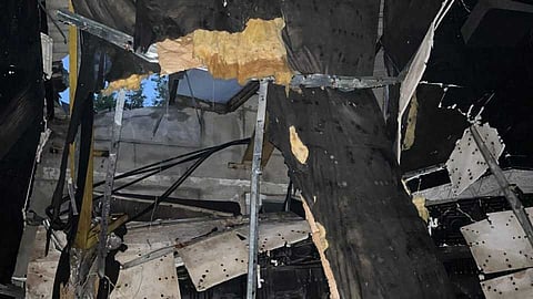 കണ്ണൂരില് സിനിമാ തിയേറ്ററിലെ വാട്ടർ ടാങ്ക് തകർന്നു വീണ് അപകടം; നാല് പേർക്ക് പരുക്ക്