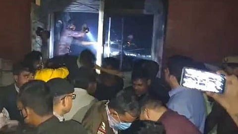 യുപിയിൽ മെഡിക്കൽ കോളേജ് ആശുപത്രിയിൽ തീപിടുത്തം; പത്ത് കുട്ടികൾക്ക് ദാരുണാന്ത്യം