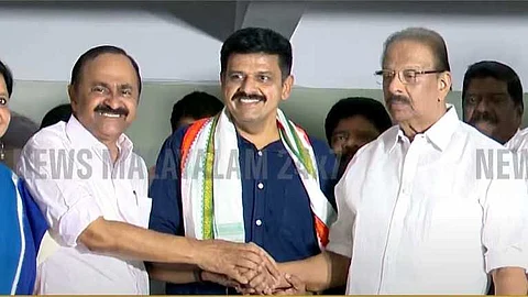 സന്ദീപ് വാര്യർ പാലക്കാട് വേരോട്ടമുള്ള നേതാവാണെന്ന് കെ സുധാകരൻ; ശിഖണ്ഡിയോടുപമിച്ച് കെ. സുരേന്ദ്രൻ