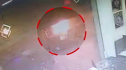 കടം വാങ്ങിയ പണം തിരികെ നൽകിയില്ല; കൊല്ലത്ത് യുവാവിനെ തീ കൊളുത്തി കൊലപ്പെടുത്താൻ ശ്രമം; പ്രതികൾ അറസ്റ്റിൽ