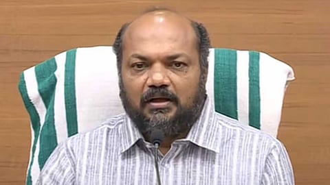 സർക്കാർ ഉദ്യോഗസ്ഥർ ക്ഷേമപെൻഷൻ വാങ്ങുന്നത് ഗൗരവതരം, കർശന നടപടിയെടുക്കും: പി. രാജീവ്