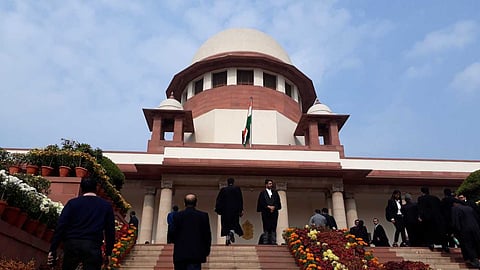 ഡൽഹി വായുമലിനീകരണം: ശാശ്വത പരിഹാരം തേടി സുപ്രീം കോടതി, ജിആർഎപി 4 നിയന്ത്രണങ്ങള് തുടരാൻ നിർദേശം