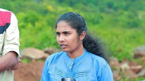 ചൂരൽമല ദുരന്തത്തിൽ ഉറ്റവരെ നഷ്ടപ്പെട്ട ശ്രുതിക്ക് ആശ്വാസം; റവന്യു വകുപ്പിൽ നിയമനം