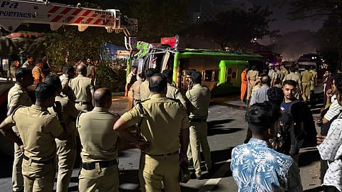 എറണാകുളം ചക്കരപ്പറമ്പിൽ വാഹനാപകടം; തമിഴ്നാട് സ്വദേശികളായ വിദ്യാർഥികൾക്ക് പരുക്ക്