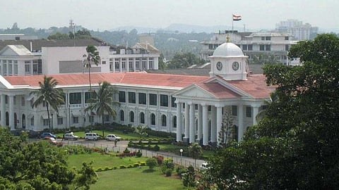 ക്ഷേമ പെന്ഷന് തട്ടിപ്പ്: വിശദമായ പരിശോധനയ്ക്ക് സംസ്ഥാന സര്ക്കാര്; സോഷ്യല് ഓഡിറ്റിങ് സൊസൈറ്റി പരിശോധന നടത്തും