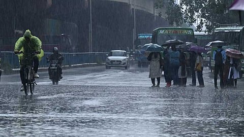 സംസ്ഥാനത്ത് അതിതീവ്ര മഴ; കാസർഗോഡ് ജില്ലയിലെ വിദ്യാഭ്യാസ സ്ഥാപനങ്ങൾക്ക് നാളെ അവധി