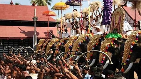 ആന എഴുന്നള്ളിപ്പിൽ കേസെടുത്ത സംഭവം: നിയമ ലംഘനം നടത്തിയില്ലെന്ന് തൃപ്പൂണിത്തറ പൂർണത്രയീശ ക്ഷേത്ര കമ്മിറ്റി അംഗങ്ങൾ