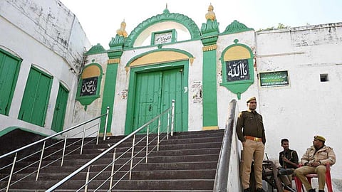 'സംഭല്' സംഭവവികാസങ്ങള്; ഒരു സര്വെയില് നിന്ന് എളുപ്പത്തിലൊരു വര്ഗീയ കലാപം