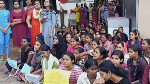 ഹോസ്റ്റൽ വാർഡനുമായി പ്രശ്നം; കാഞ്ഞങ്ങാട് ആത്മഹത്യയ്ക്ക് ശ്രമിച്ച നഴ്സിങ് വിദ്യാർഥി ഗുരുതരാവസ്ഥയിൽ