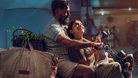 58 വയസുള്ള നായകന് 27 വയസുകാരി നായിക; അക്ഷയ് കുമാറിനും ബാലകൃഷ്ണയ്ക്കും, രവി തേജയ്ക്കും മാത്രമല്ല ട്രോളെന്ന് സോഷ്യൽ മീഡിയ