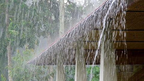 സംസ്ഥാനത്ത് വീണ്ടും മഴ കനക്കും: മൂന്ന് ജില്ലകളിൽ ഇന്ന് ഓറഞ്ച് അലേർട്ട്; ഏഴ് ജില്ലകളിൽ യെല്ലോ അലേർട്ട്