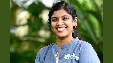 "ഒഴിഞ്ഞ കുപ്പിയില് ചൂടുവെള്ളം കുടിക്കുന്നത് ഇത്ര വലിയ സംഭവമാണോ? പാര്ട്ടിയുമായി ആലോചിച്ച് നിയമ നടപടി സ്വീകരിക്കും"