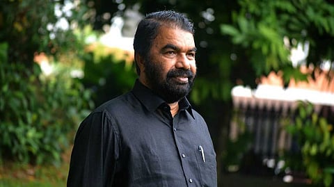 ''എസ്എസ്എല്സി ചോദ്യപേപ്പര് ചോര്ന്നത് യൂട്യൂബ് ചാനലിന്റെ മിടുക്കാണെന്ന് കരുതേണ്ട; പൊതു വിദ്യാഭ്യാസ മേഖലയോടുള്ള വെല്ലുവിളി''