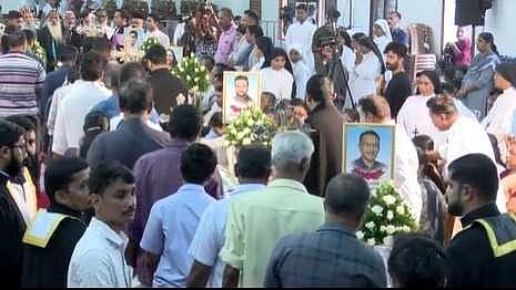 കണ്ണീരോടെ വിട;പത്തനംതിട്ട കോന്നി വാഹനാപകടത്തിൽ മരിച്ചവർക്ക് അന്താഞ്ജലി അർപ്പിച്ച് ജന്മനാട്