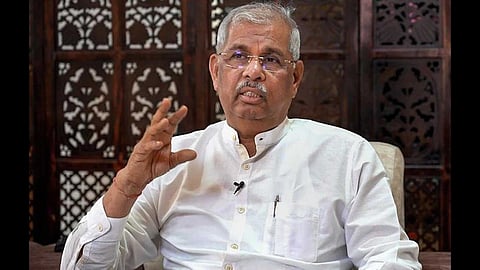 കുട്ടിക്കാലം മുതൽ ആർഎസ്എസുമായി അടുത്ത ബന്ധം; ആരാണ്
സംസ്ഥാനത്തെ പുതിയ ഗവർണർ രാജേന്ദ്ര വിശ്വനാഥ് അർലേക്കർ?