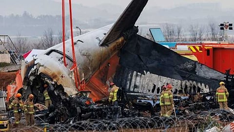 "ഞാൻ ഇത് എവിടെയാ? എന്താണ് സംഭവിച്ചത്"; വിമാനാപകടത്തിൽ നിന്നും അത്ഭുതമായി രക്ഷപ്പെട്ട ജീവനക്കാരൻ