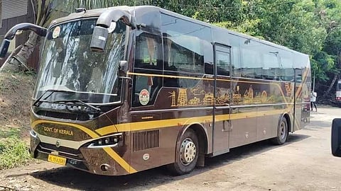 ടിക്കറ്റ് നിരക്കിൽ കുറവ് വരുത്തി; നവകേരള ബസ് ഇന്നുമുതൽ സർവീസ് പുനരാരംഭിക്കും