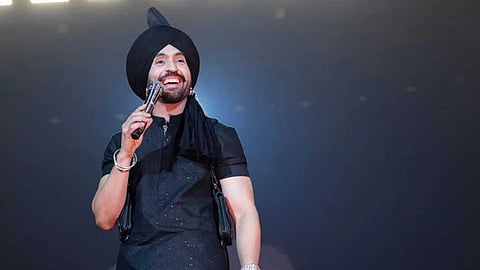 "മദ്യപാനവും ലഹരിയും പ്രോത്സാഹിപ്പിക്കുന്ന പാട്ടുകൾ യുവാക്കളെ സ്വാധീനിക്കും,"; 
ദിൽജിത് ദൊസഞ്ജിൻ്റെ സംഗീതനിശ വീണ്ടും വിവാദത്തിൽ