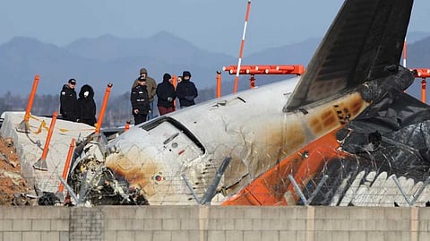 ദക്ഷിണ കൊറിയയിലെ വിമാനാപകടം: ബ്ലാക്ക് ബോക്സില് നിന്നുള്ള വിവരങ്ങള് ശേഖരിച്ചു; നിര്ണായക വിവരങ്ങളിലേക്ക് വിരല് ചൂണ്ടുമെന്ന് സൂചന