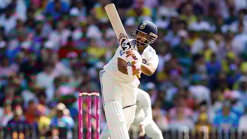 സിഡ്നിയിൽ സിക്സർ മഴ; സ്റ്റുപ്പിഡല്ലെന്ന് തെളിയിച്ച് പന്ത്, വെടിക്കെട്ട് ഫിഫ്റ്റി!