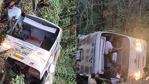 ഇടുക്കിയിൽ KSRTC ബസ് കൊക്കയിലേക്ക് മറിഞ്ഞു; നാല് മരണം