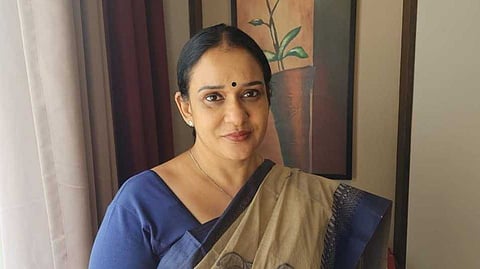 ഫേക്ക് അക്കൗണ്ടിൽ നിന്നും സാമൂഹ്യ മാധ്യമങ്ങളിൽ അധിക്ഷേപം; പരാതി നൽകി മാലാ പാർവതിയും