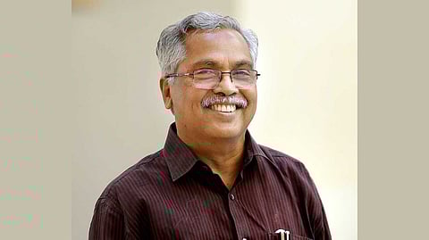 മദ്യപിച്ച് നാലു കാലില് പരസ്യമായി നടക്കരുത്; വേണമെങ്കില് വീട്ടില് വെച്ചാവാം; പാര്ട്ടി അംഗങ്ങള്ക്ക് നിര്ദേശവുമായി ബിനോയ് വിശ്വം