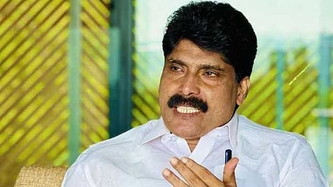 എൻ.എം. വിജയൻ്റെ ആത്മഹത്യയിൽ കോൺഗ്രസ് നേതാക്കൾ ഒളിവിലല്ല, പാർട്ടി കമ്മീഷൻ എല്ലാ കാര്യങ്ങളും പരിശോധിക്കും: ടി. സിദ്ധിഖ്