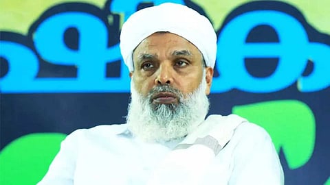 സമസ്ത - ലീഗ് തർക്കം: സാദിഖലി തങ്ങളുമായുള്ള തെറ്റിദ്ധാരണകൾ പരിഹരിച്ചു; മാപ്പ് പറഞ്ഞിട്ടില്ലെന്ന് ഉമർ ഫൈസി മുക്കം