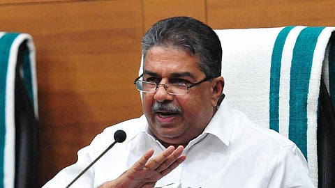 കൃത്യമായ കൂലിയും ആനുകൂല്യങ്ങളും ഉറപ്പാക്കാൻ സംവിധാനമൊരുക്കും; സിനിമാ മേഖലയിൽ ഇടപെടാൻ സർക്കാർ