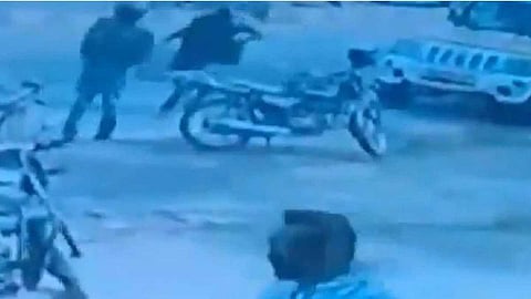 കർണാകയിൽ എടിഎം സെക്യൂരിറ്റി ജീവനക്കാരെ വെടിവെച്ച് കൊലപ്പെടുത്തി മേഷണം; കവർന്നത് 93 ലക്ഷം രൂപ