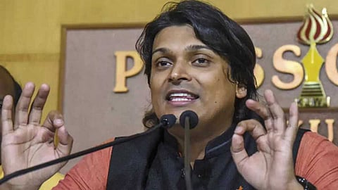 ചാനൽ ചർച്ചകളിലെ വിവാദ പരാമർശം; 'ദിശ'യുടെ പരാതിയിൽ രാഹുൽ ഈശ്വറിനെതിരെ കേസെടുത്ത് യുവജന കമ്മീഷൻ