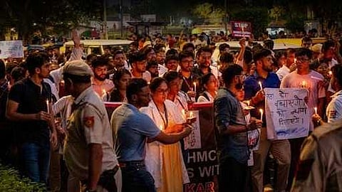 നാടിനെ നടുക്കിയ ബംഗാളിലെ വനിത ഡോക്ടറുടെ ബലാത്സംഗക്കൊല; കേസിന്റെ നാള്വഴികള്